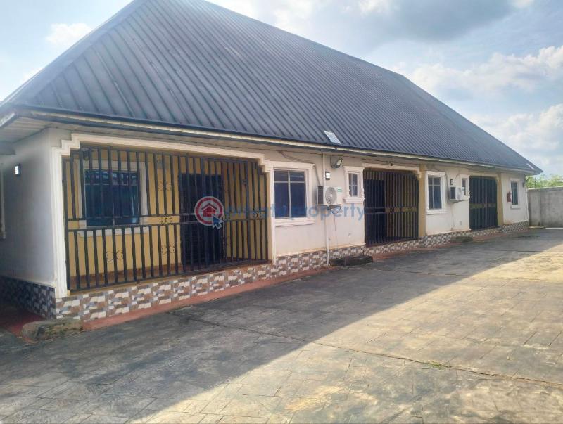 3 bedroom Detached Bungalow For Sale Ikumakpayi Street, Off Benin Akure Expressway, Iyowa. Asaba Delta - 5