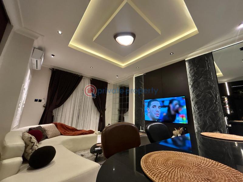 1 bedroom Mini Flat Short let Off Admiralty Lekki Phase 1 Lagos - 4
