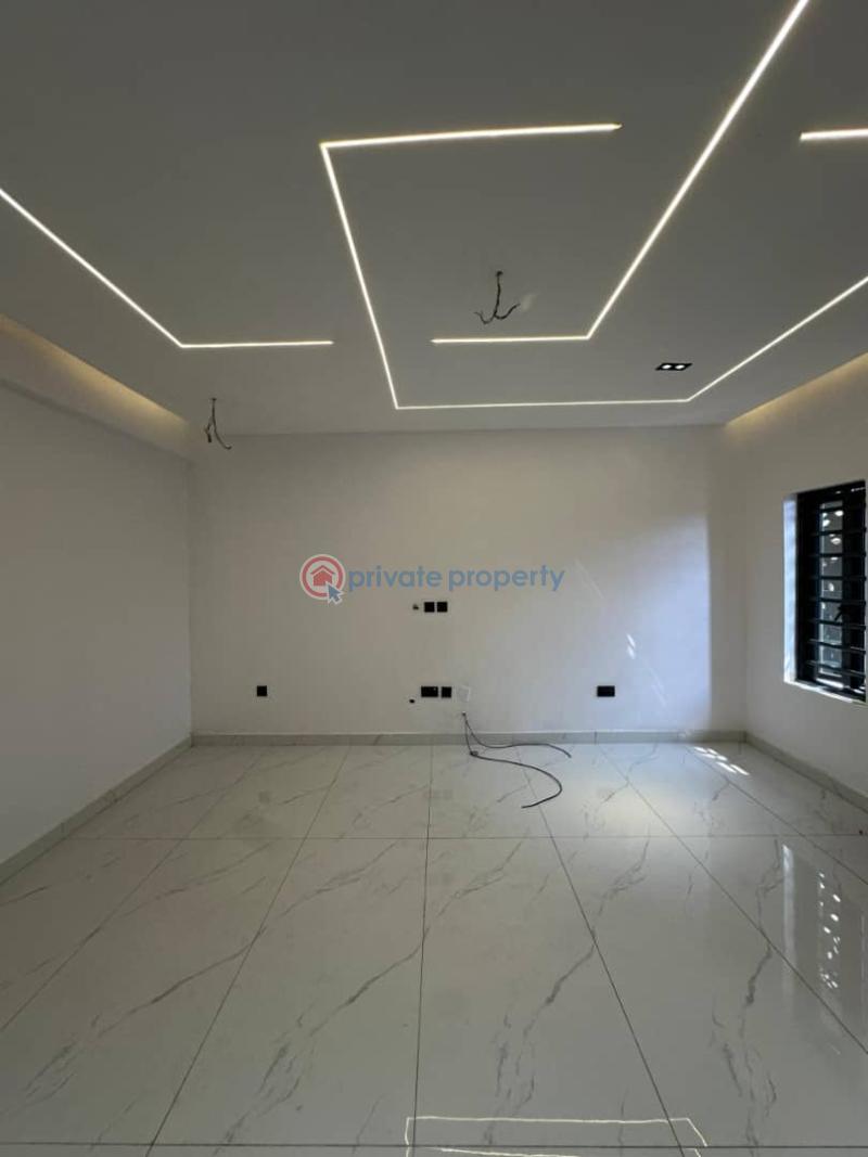 3 bedroom Flat & Apartment For Sale Akoka Yaba Lagos - 5