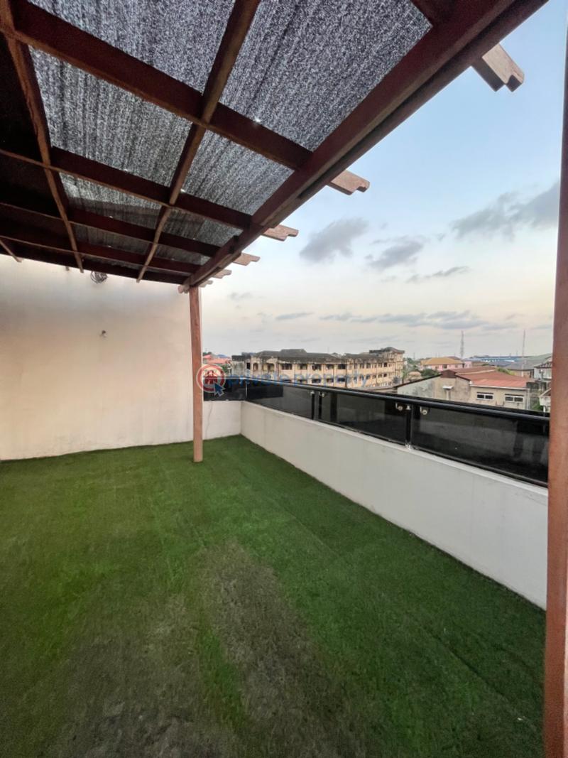 4 bedroom Duplex For Sale Gbagada Phase 1 Lagos - 16