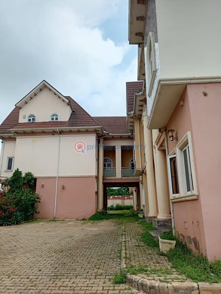 4 bedroom Terrace For Sale Jabi Abuja Phase 2  - 8