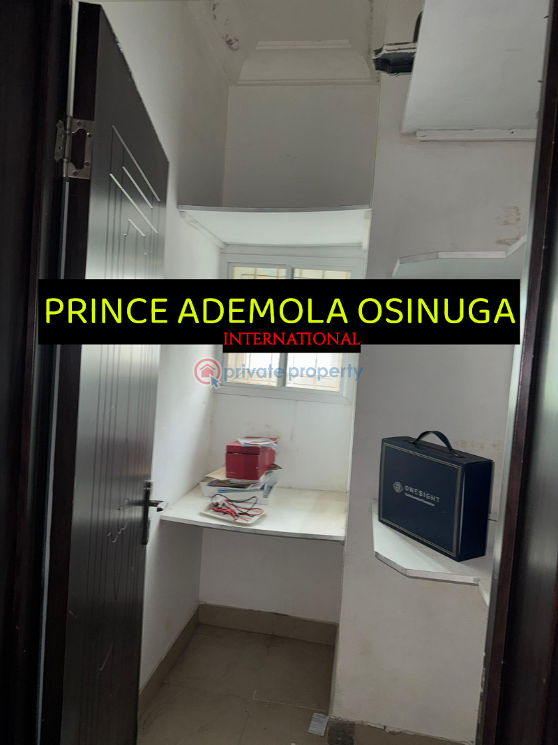 4 bedroom Terraced Duplex For Rent Mojisola Onikoyi Estate Lagos - 4