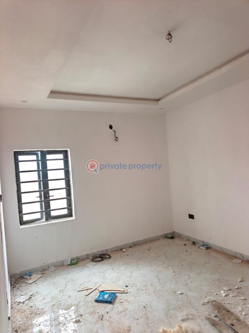 5 bedroom Detached Duplex For Sale Olohunda Estate, Gra Ogudu Lagos - 3