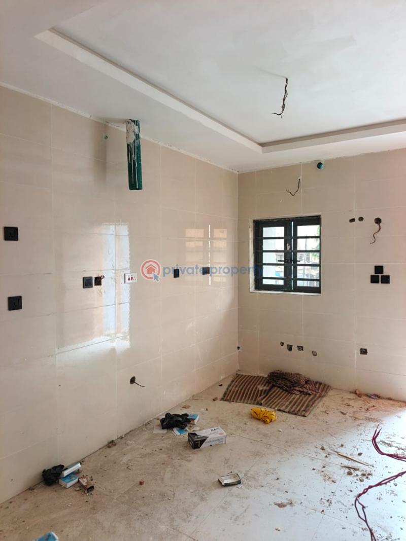 5 bedroom Detached Duplex For Sale Olohunda Estate, Gra Ogudu Lagos - 1