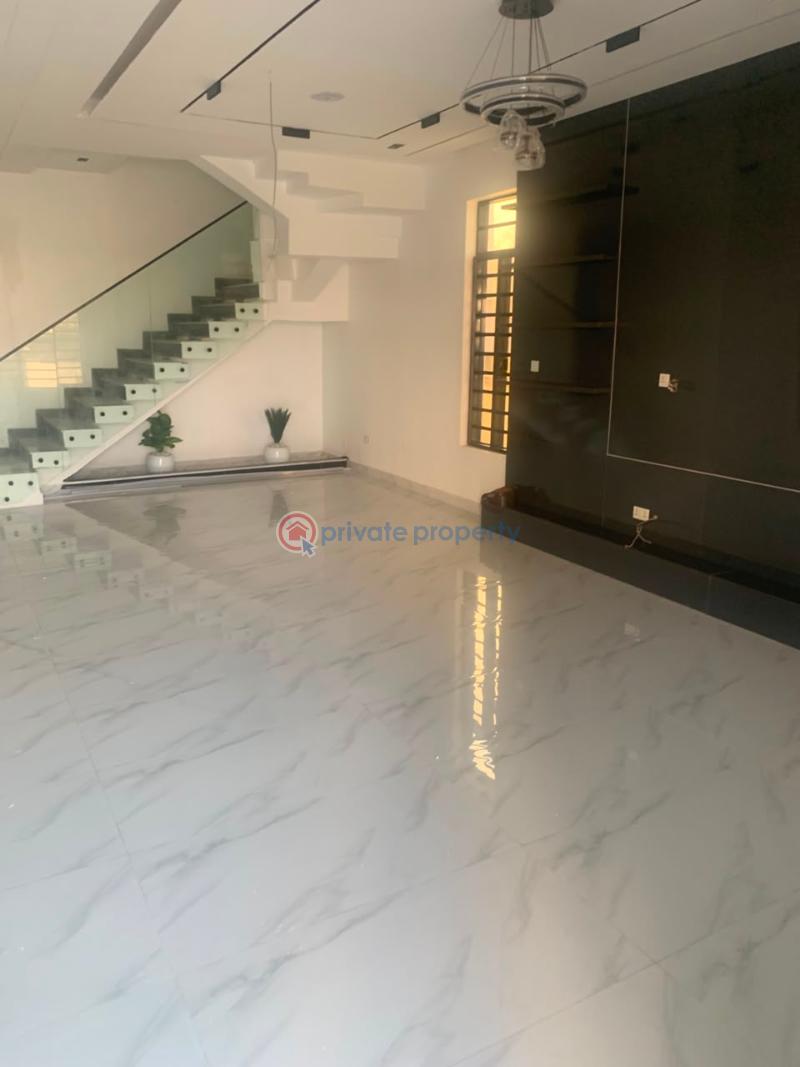 5 bedroom Detached Duplex For Sale Chevron Drive Lekki Lagos - 1