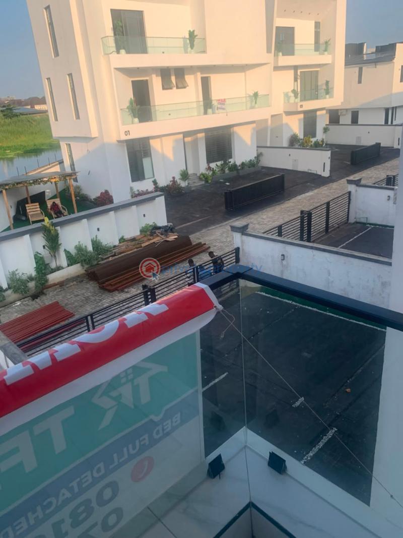 5 bedroom Detached Duplex For Sale Chevron Drive Lekki Lagos - 18