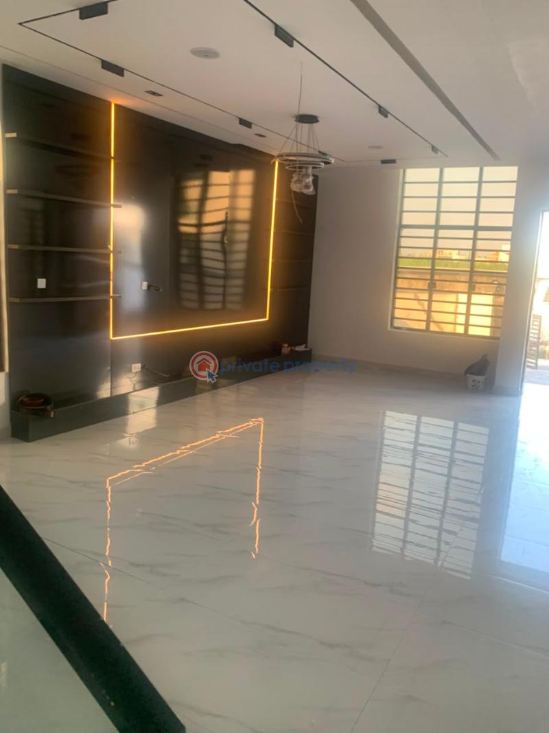 5 bedroom Detached Duplex For Sale Chevron Drive Lekki Lagos - 5