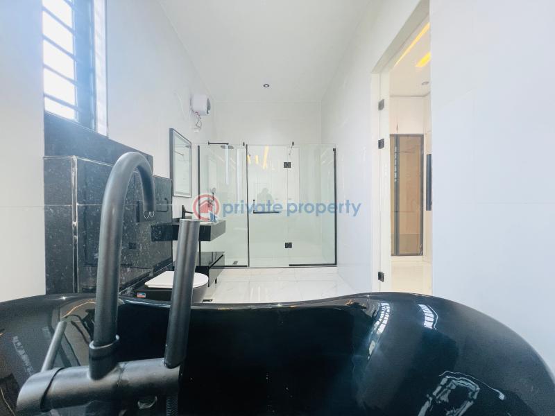 5 bedroom Detached Duplex For Sale Oral Estate Facing The Express By Chevron Tollgate Oral Estate Lekki Lagos - 11