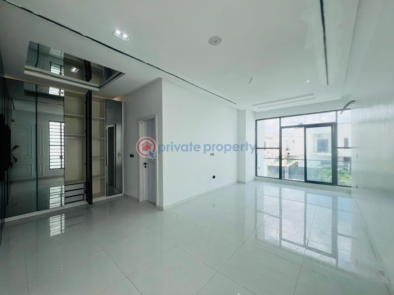 5 bedroom Detached Duplex For Sale Oral Estate Lekki Along Lekki Expressway Lagos - 12