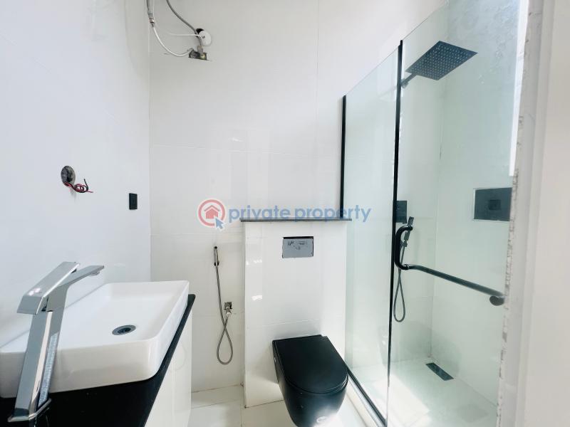 5 bedroom Detached Duplex For Sale By Chevron Tollgate Lekki Chevron Drive Lekki Lagos - 18