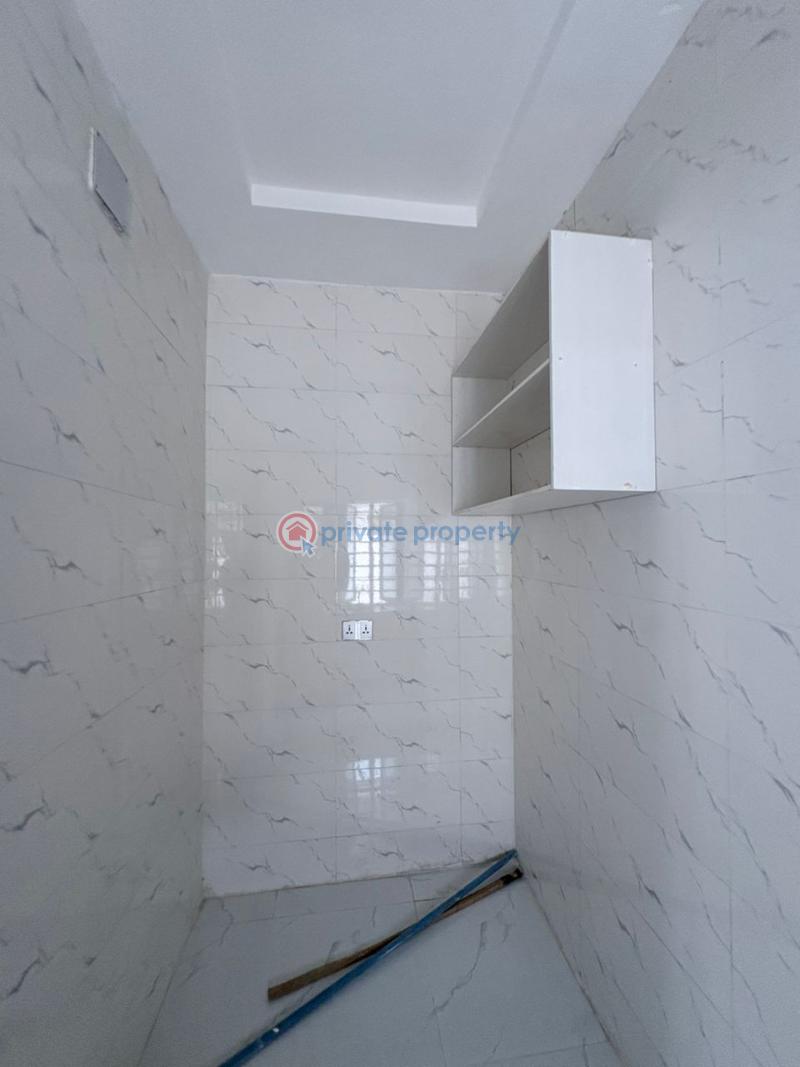 House For Sale Location: Red Gate Estate , Oluyole , Ibadan Ibadan Oyo - 16