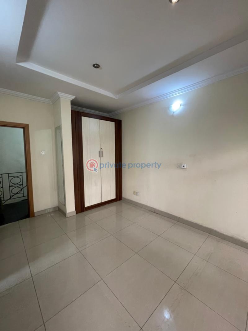 5 bedroom Terraced Duplex For Rent Shonibare Estate Maryland Lagos - 16