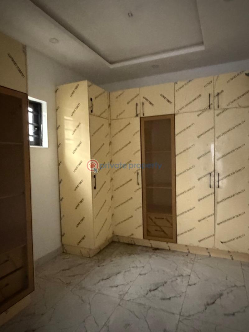 6 bedroom Duplex For Sale Off Oduduwa Crescent Ikeja GRA Lagos - 19
