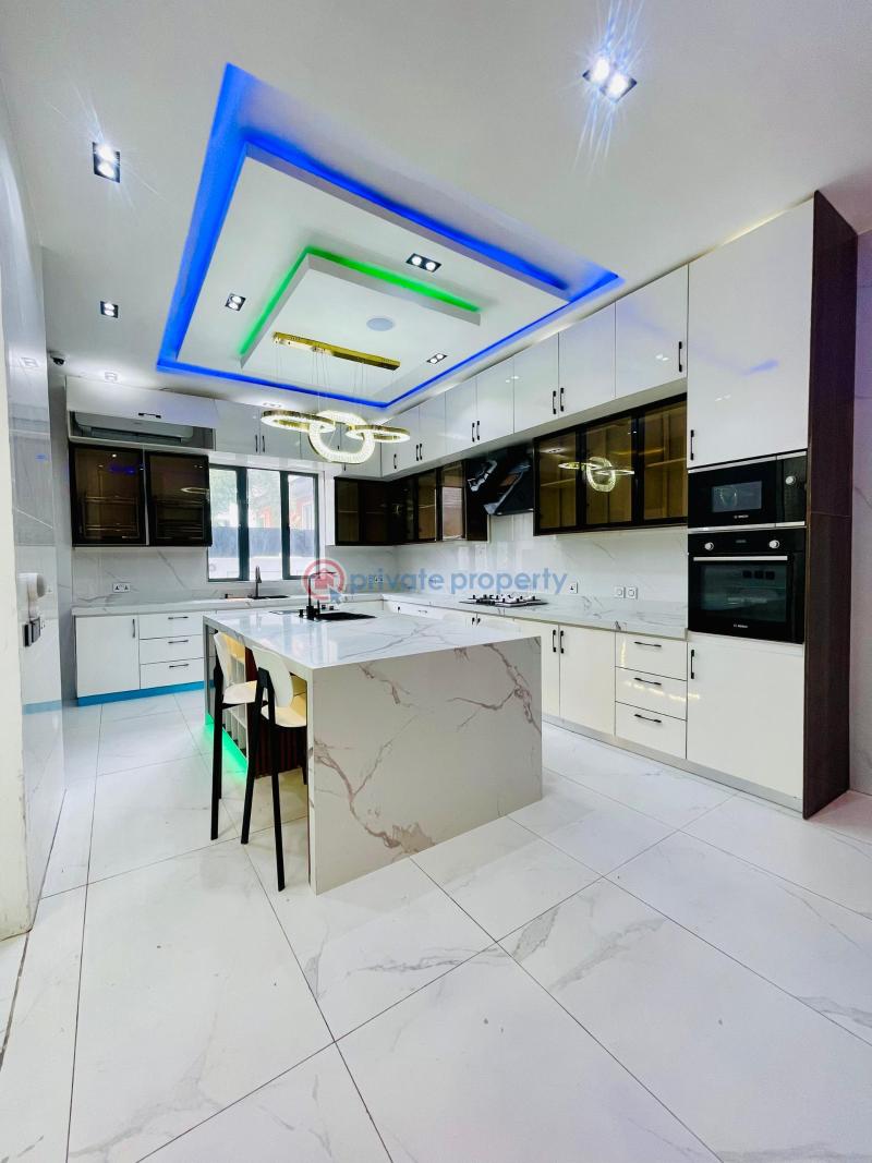 6 bedroom Detached Duplex For Sale Ikate Elegushi Lekki Lagos - 3