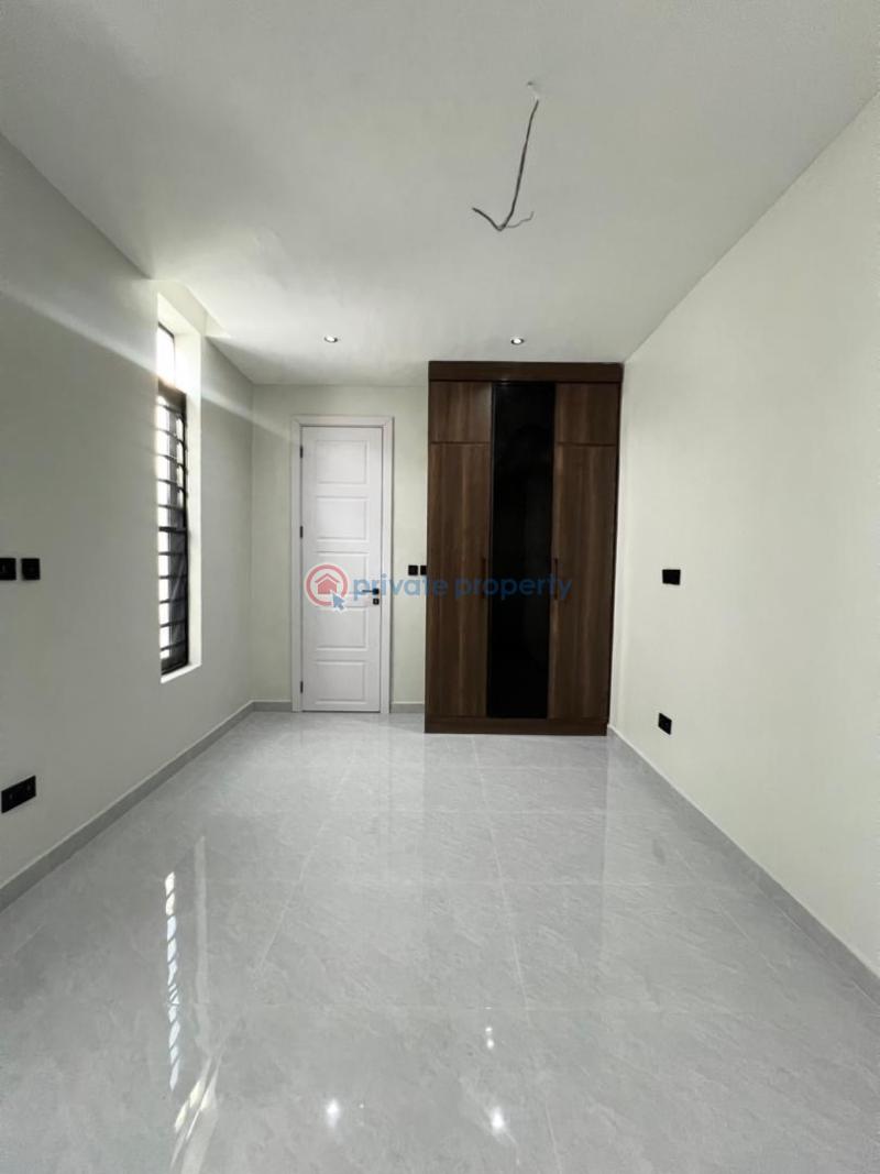 Premium fully automated 5 bedroom fully detached duplex - 12 5 bedroom Detached Duplex For Sale Royal Pine Estate, Off Orchid Road Lafiaji Lekki Lagos - 12