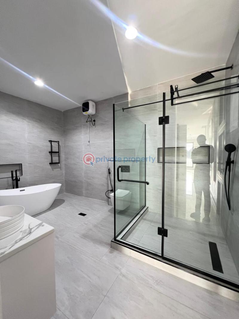 Premium fully automated 5 bedroom fully detached duplex - 9 5 bedroom Detached Duplex For Sale Royal Pine Estate, Off Orchid Road Lafiaji Lekki Lagos - 9