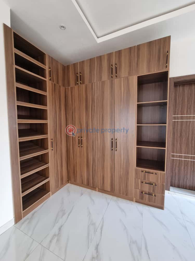 4 bedroom Detached Duplex For Sale Allen Avenue Ikeja Lagos - 3