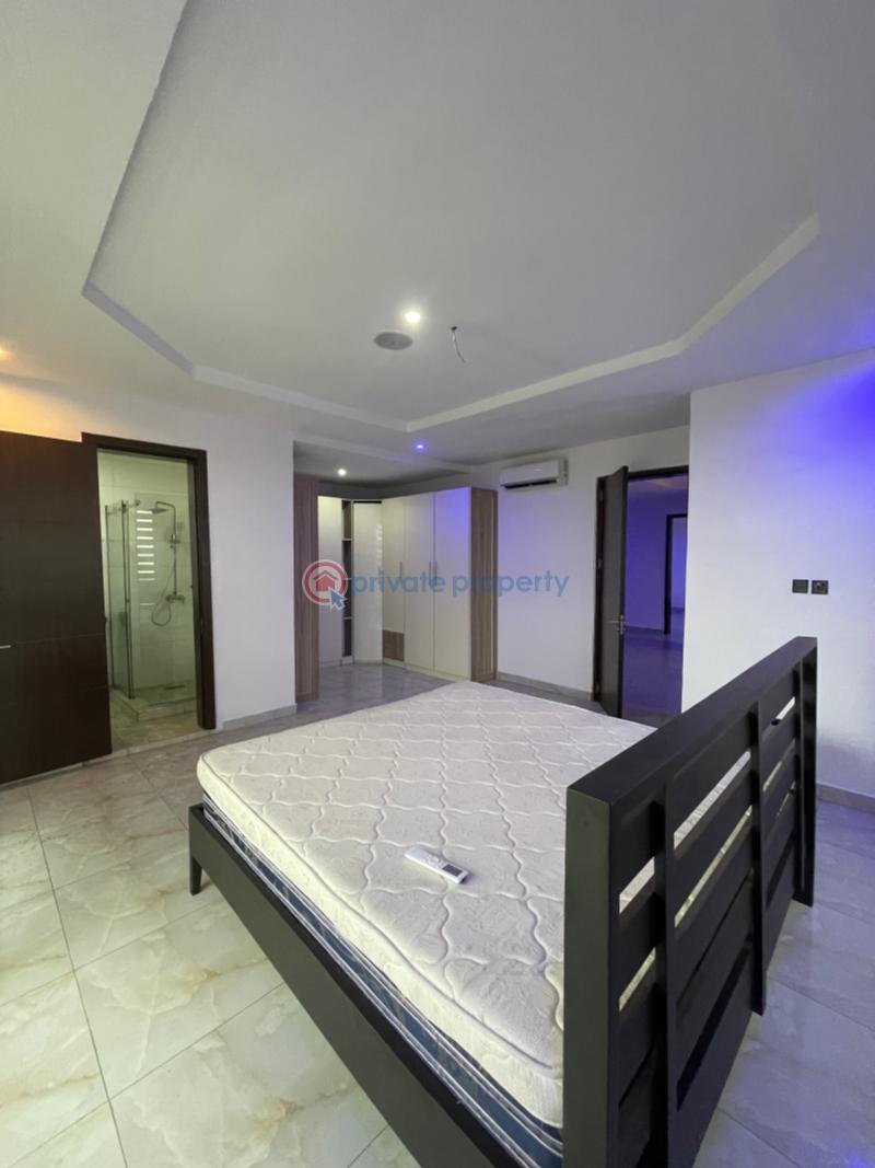 4 bedroom Penthouse For Rent Shonibare Estate Maryland Lagos - 16