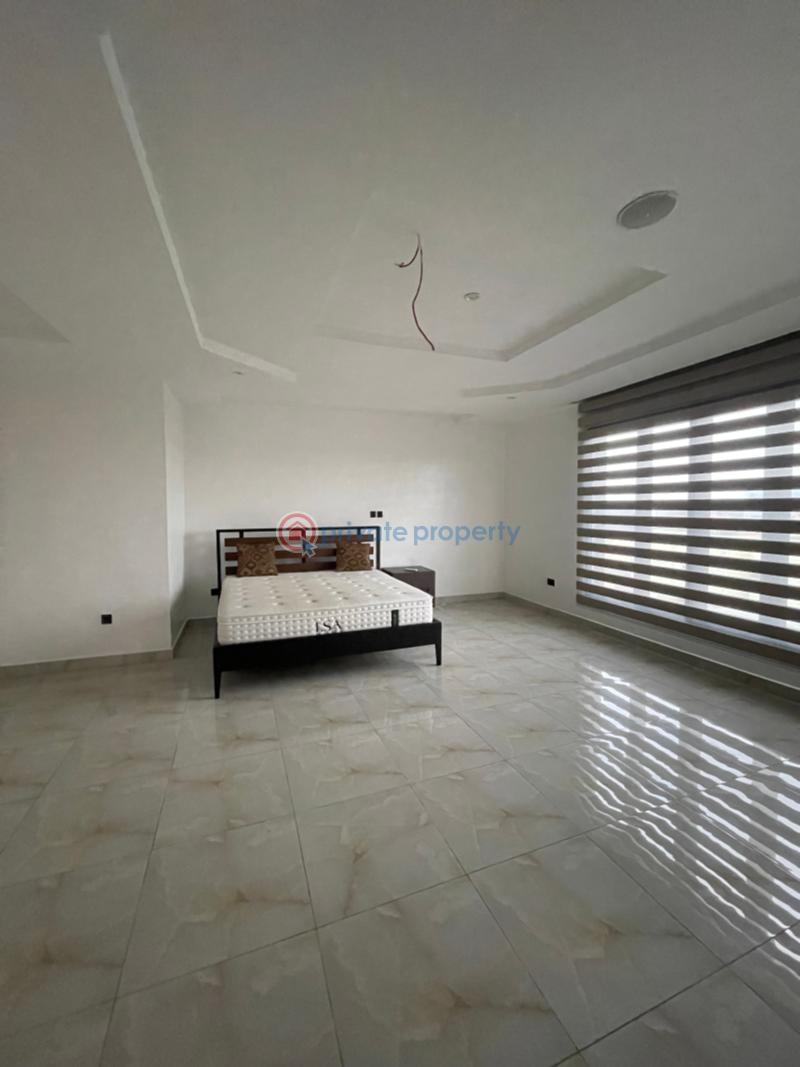 4 bedroom Penthouse For Rent Shonibare Estate Maryland Lagos - 14