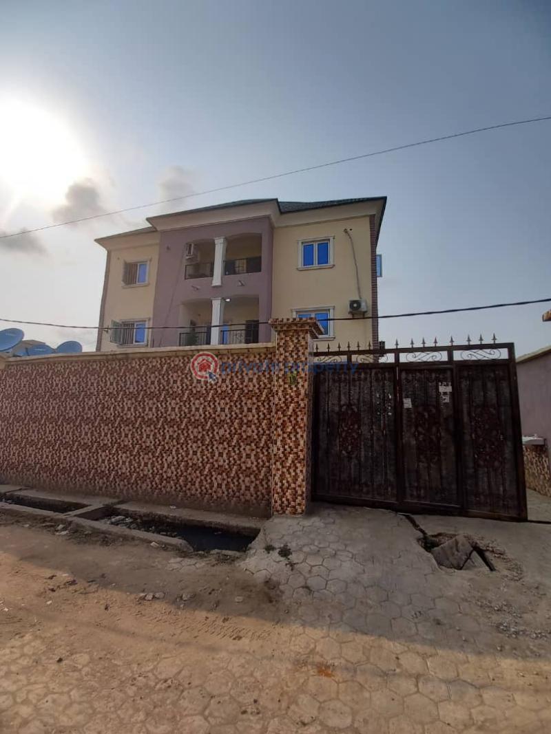 3 bedroom Block Of Flats For Sale Ago Palace Isolo Lagos - 2