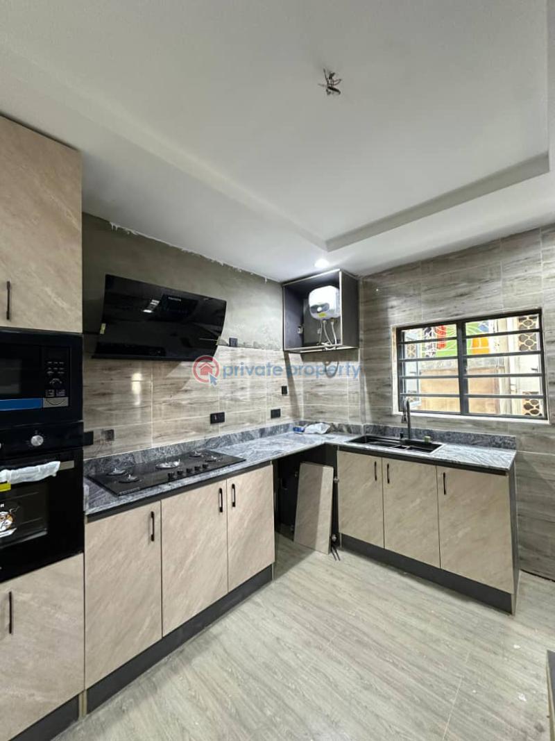 3 bedroom Flat & Apartment For Sale Akoka Yaba Lagos - 10