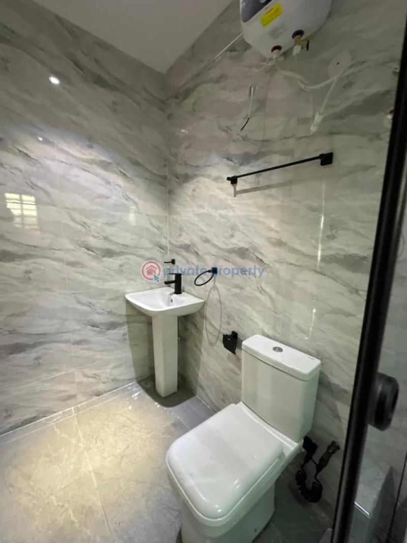 3 bedroom Flat & Apartment For Sale Akoka Yaba Lagos - 8