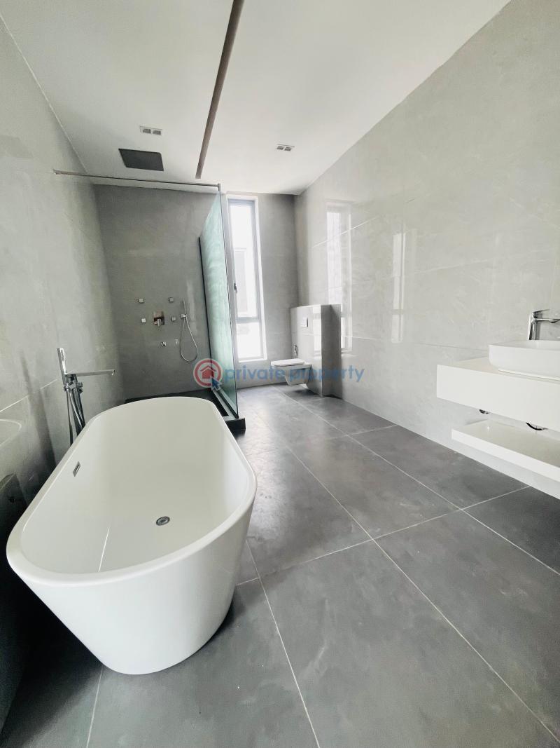 5 bedroom Detached Duplex For Sale Falomo Bus Stop Ikoyi Lagos - 9