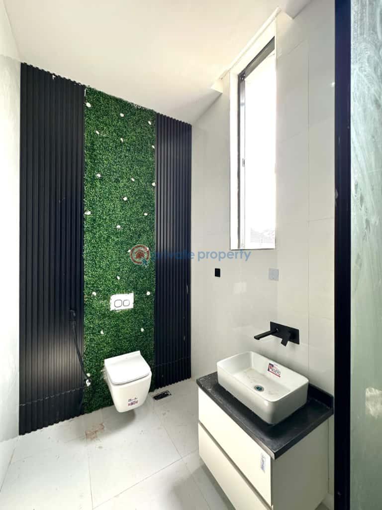 6 bedroom Detached Duplex For Sale Chevron , Lekki Chevron Drive Lekki Lagos - 21