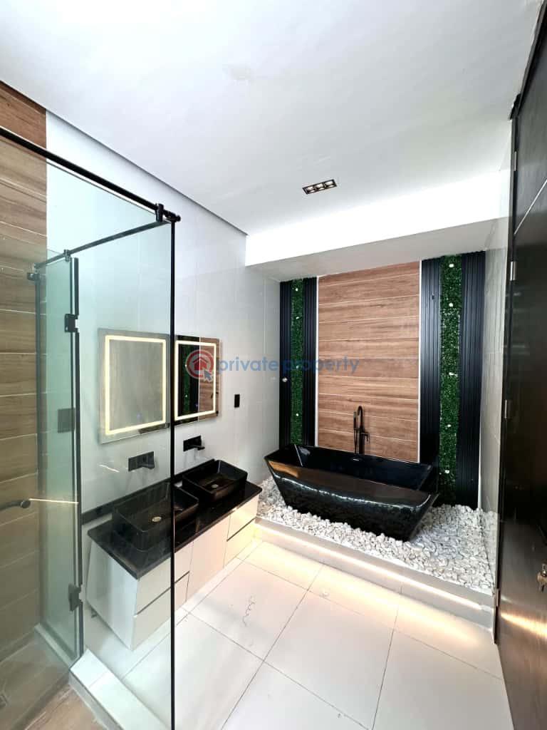 6 bedroom Detached Duplex For Sale Chevron , Lekki Chevron Drive Lekki Lagos - 18