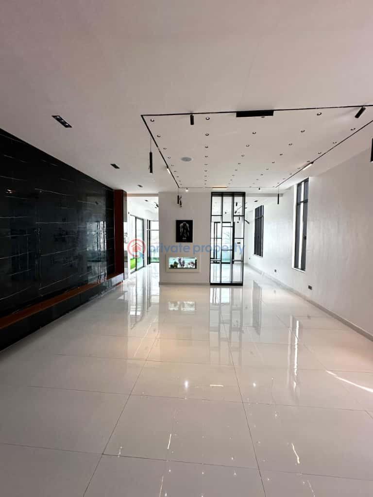 6 bedroom Detached Duplex For Sale Chevron , Lekki Chevron Drive Lekki Lagos - 2