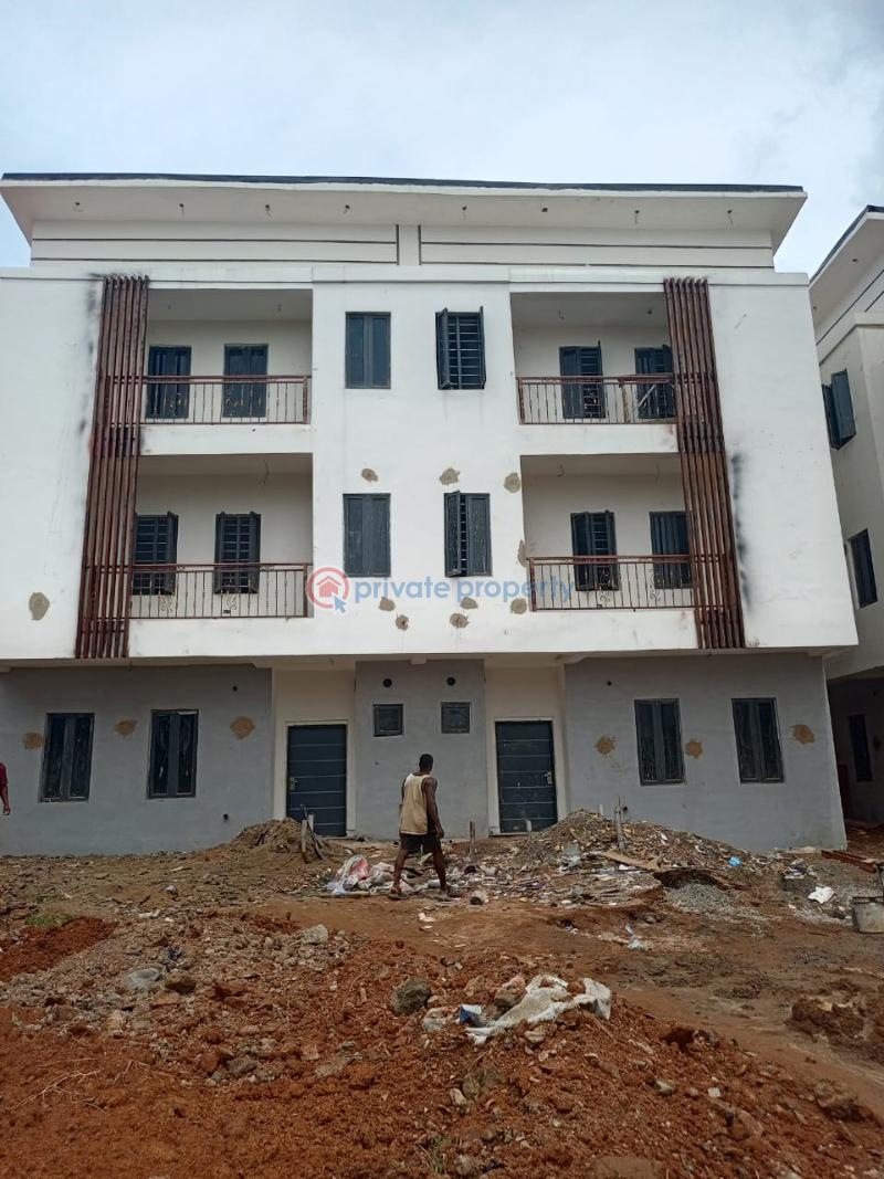 3 bedroom House For Sale Utako Abuja Phase 2  - 0