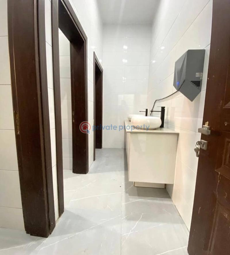 Premium newly built commercial office complex - 1 1 bedroom Office For Rent Lekki Phase 1 Lagos - 1