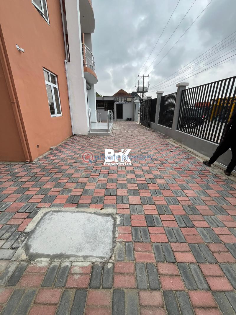 Office For Rent Chevron Drive Lekki Lagos - 2