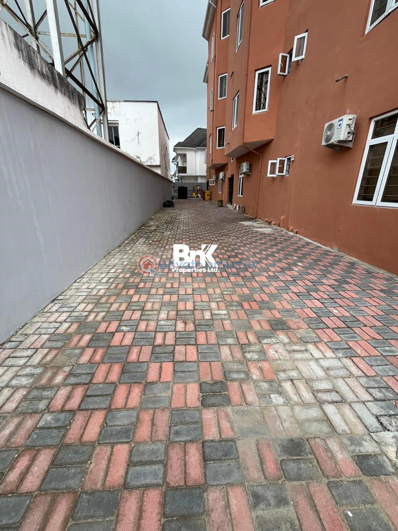 Office For Rent Chevron Drive Lekki Lagos - 1