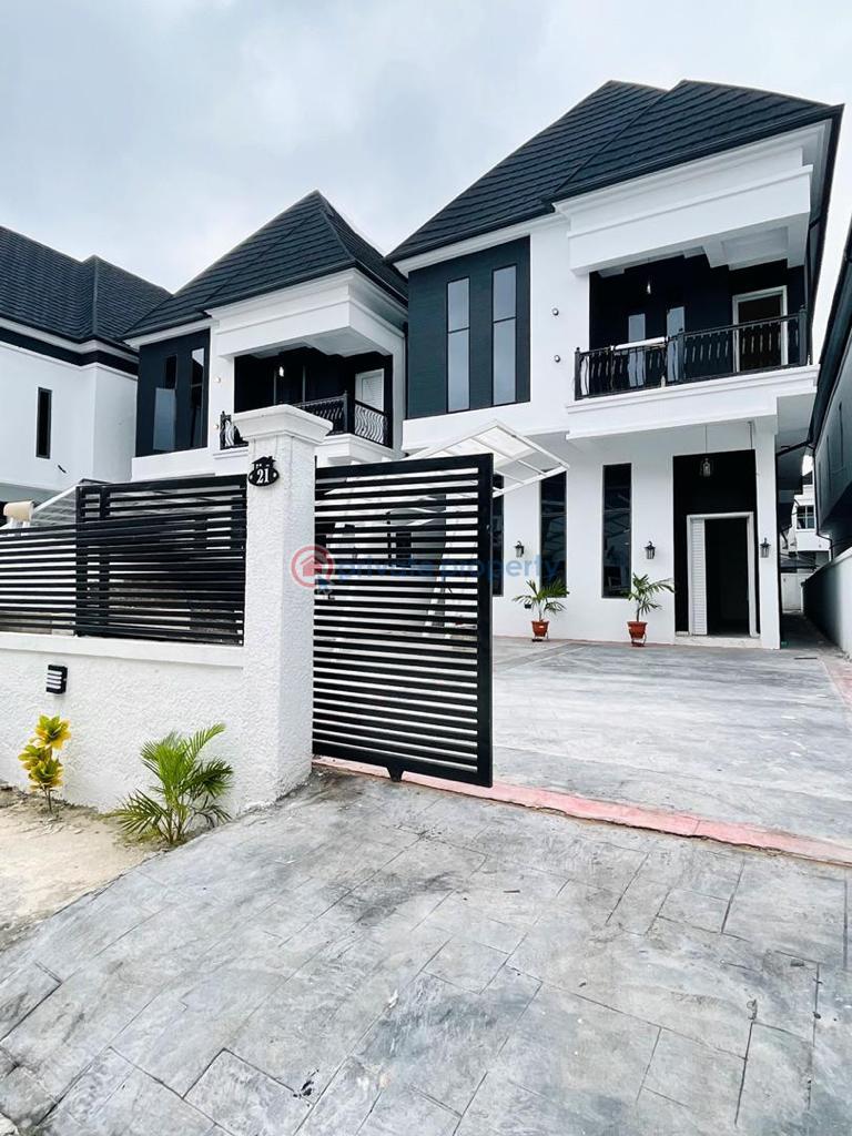 For sale 5 bedroom Terrace Chevron Alternative Route Chevron Drive