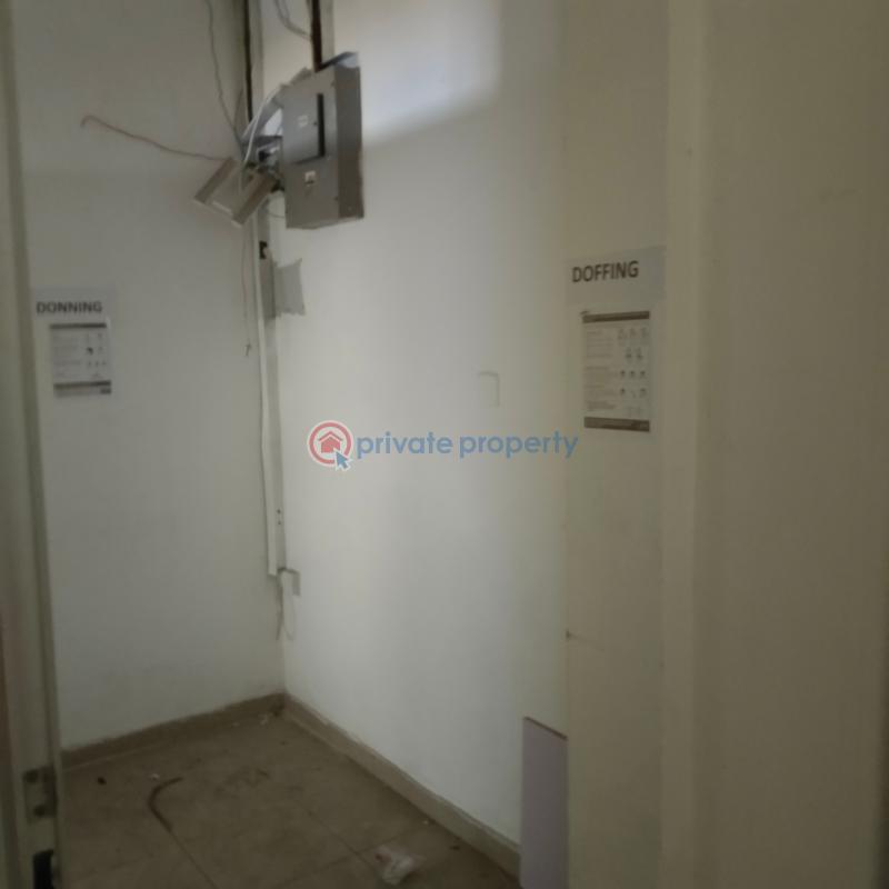 Mall/Complex/Plaza For Rent Jakande Lekki Lagos - 3