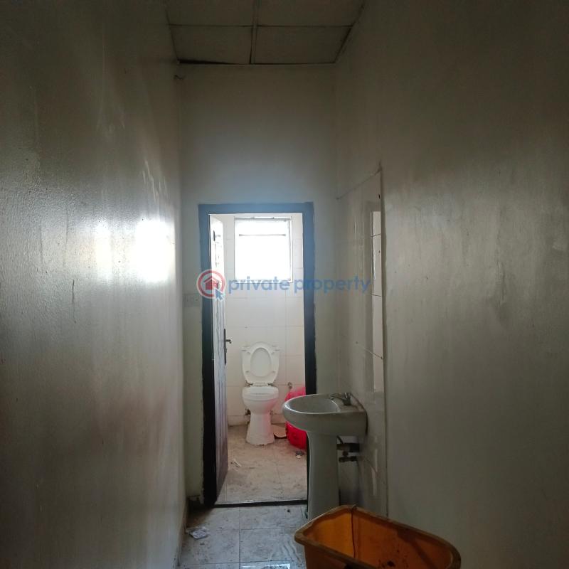Mall/Complex/Plaza For Rent Jakande Lekki Lagos - 2