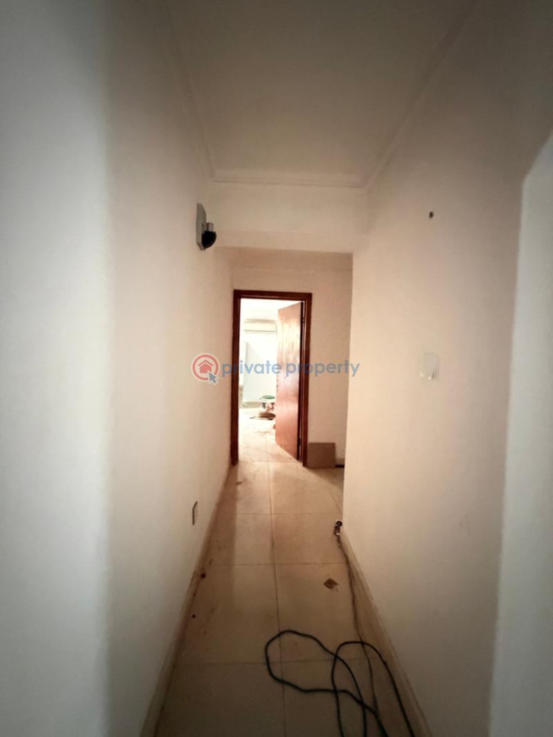 2 bedroom Block Of Flats For Rent Shonny Highway, Shonibare Estate Shonibare Estate Maryland Lagos - 6