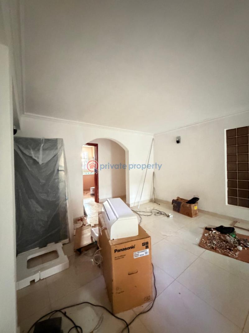 2 bedroom Block Of Flats For Rent Shonny Highway, Shonibare Estate Shonibare Estate Maryland Lagos - 2