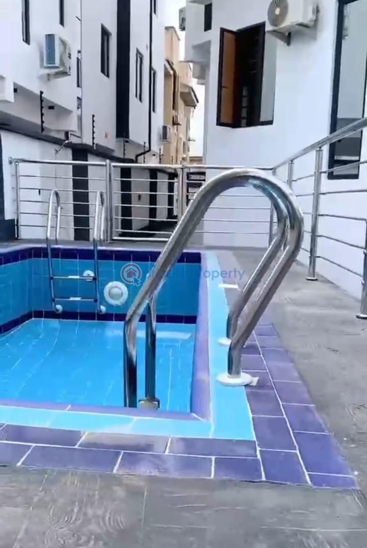6 bedroom Detached Duplex For Sale Magodo Phase 2 Magodo GRA Phase 2 Kosofe/Ikosi Lagos - 4
