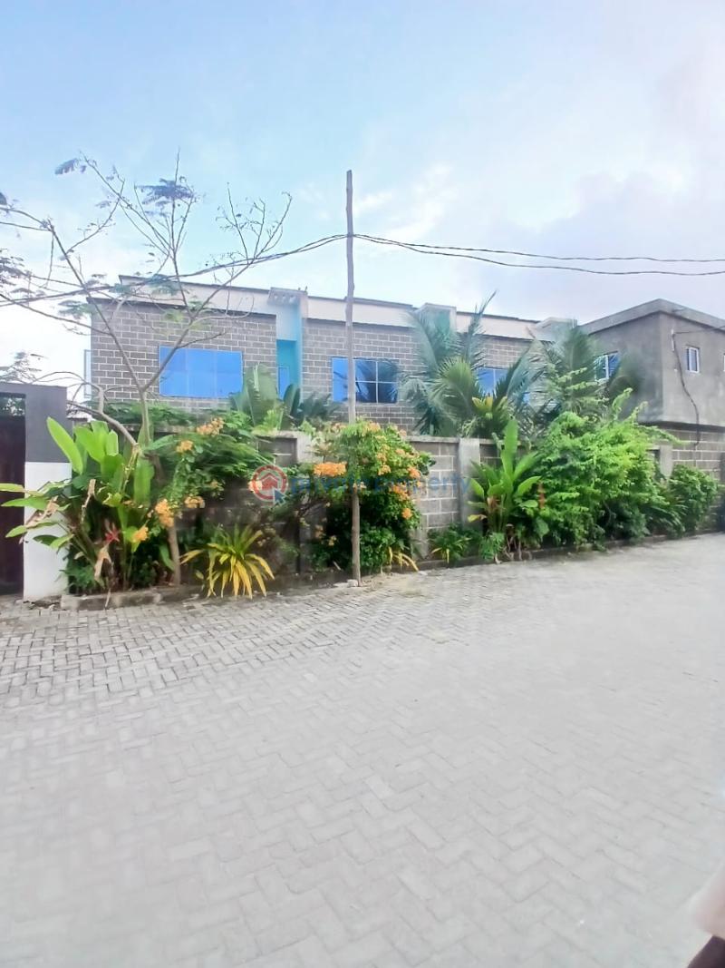 3 bedroom Terraced Duplex For Rent Okun Ajah By Abraham Adesanya Lagos. Okun Ajah Lagos - 6