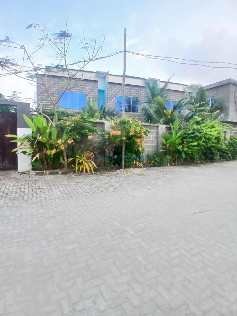 3 bedroom Terraced Duplex For Rent Okun Ajah By Abraham Adesanya Lagos. Okun Ajah Lagos - 2