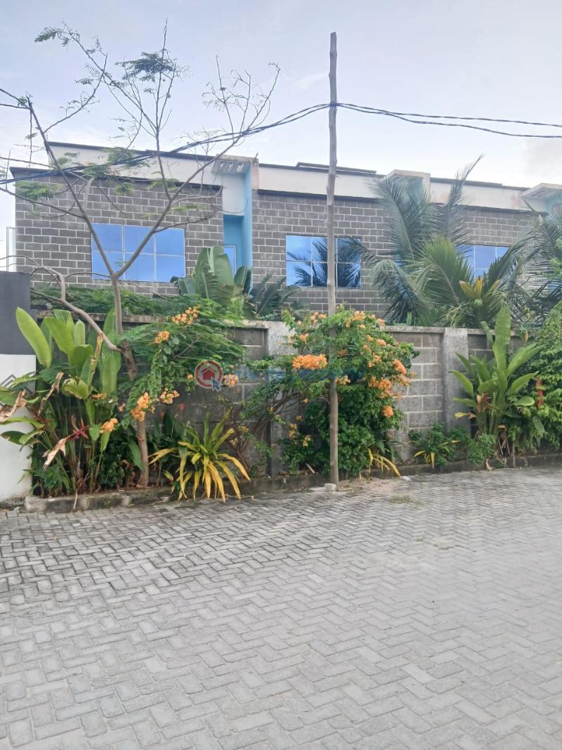 3 bedroom Terraced Duplex For Rent Okun Ajah By Abraham Adesanya Lagos. Okun Ajah Lagos - 10