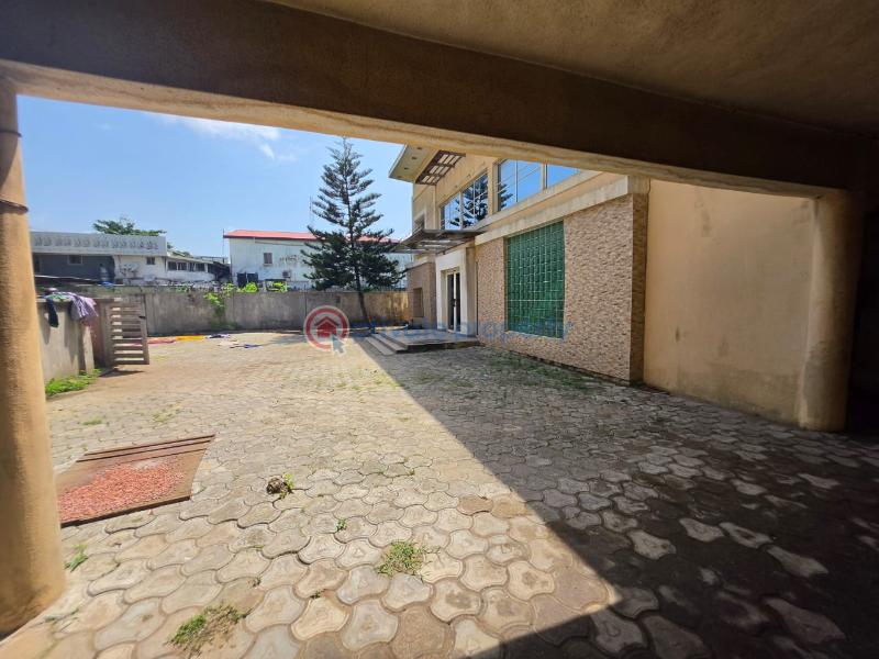 Commercial Property For Sale Victoria Island Lagos - 5