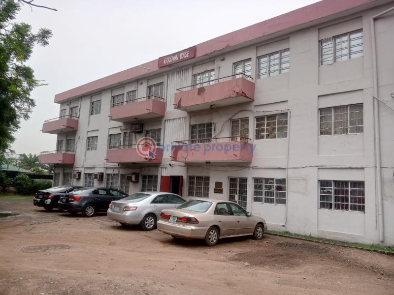 Office For Sale Along Ikorodu Road Obanikoro Shomolu Lagos - 2