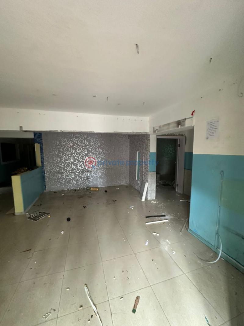 Prime commercial property | victoria island - 4 Commercial Property For Sale Victoria Island Lagos - 4