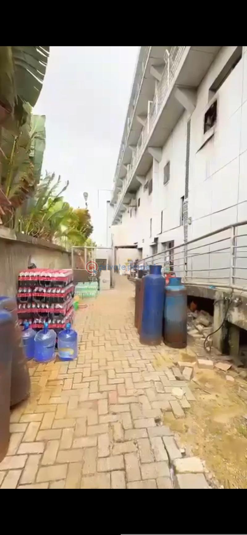 Mall/Complex/Plaza For Sale Off Chevron Toll Gate Lekki Lagos - 6