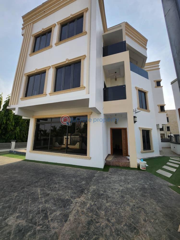 6 bedroom Detached Duplex For Sale Maitama Abuja Phase 1  - 1