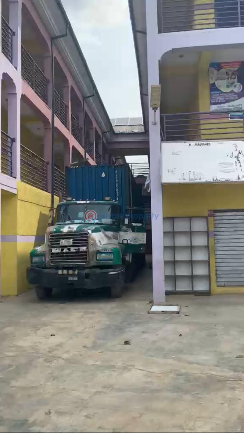 Mall/Complex/Plaza For Sale Mowe Obafemi Owode Ogun - 4