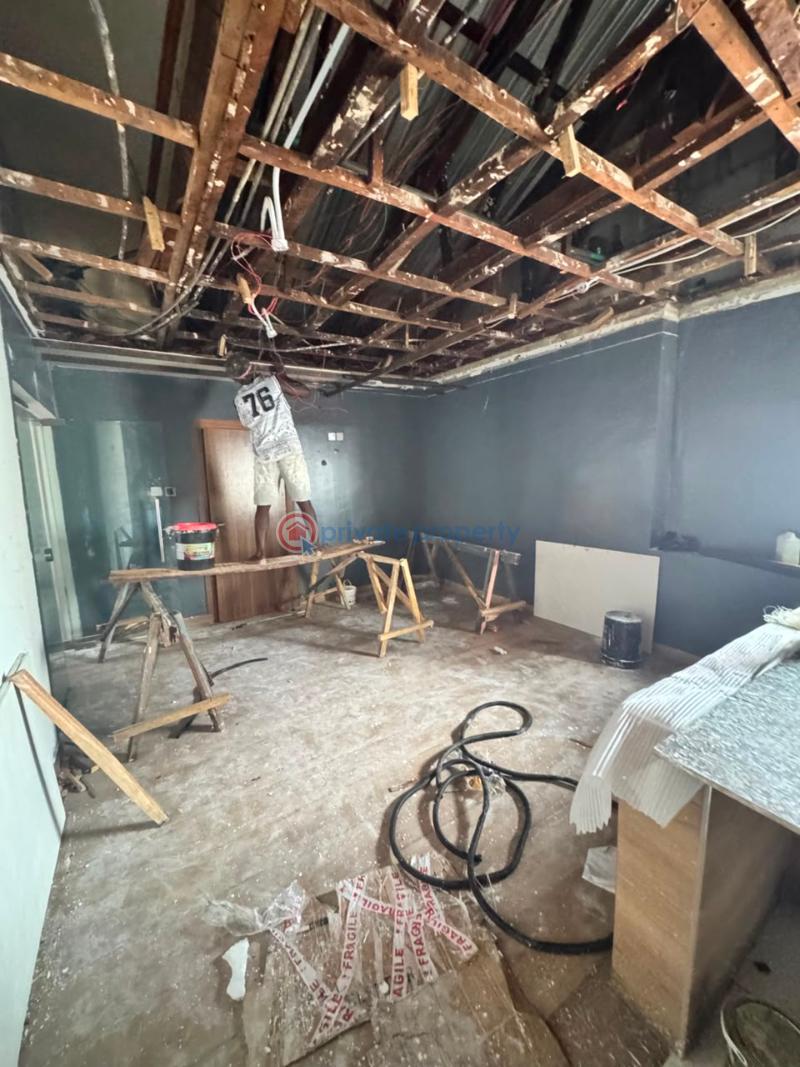Commercial Property For Rent Victoria Island Lagos - 3